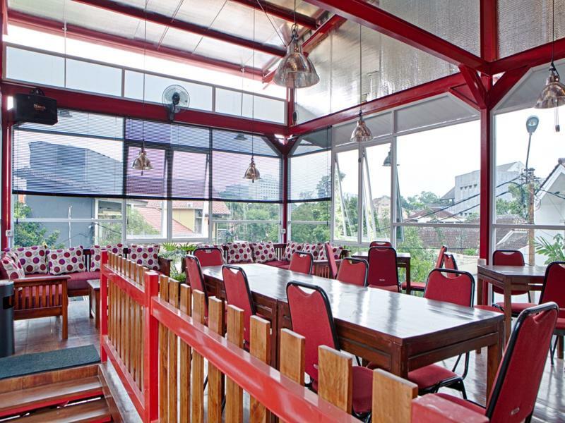 Reddoorz Near Riau Street 2*
